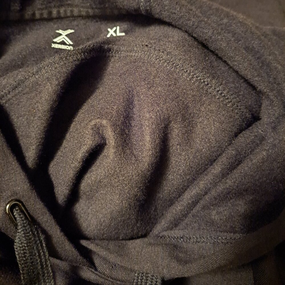 NWT Xersion Short Sleeve Hooded Fleece lined Shirt With Pockets - Picture 2 of 9